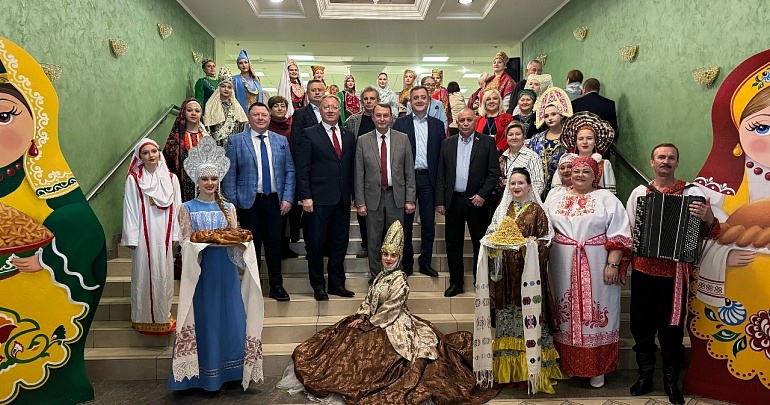 Каменский район выступил на смотре-конкурсе «Пою тебе, мой Сурский край!» имени В. В. Огарева Каменский район выступил на смотре-конкурсе «Пою тебе, мой Сурский край!» имени В. В. Огарева