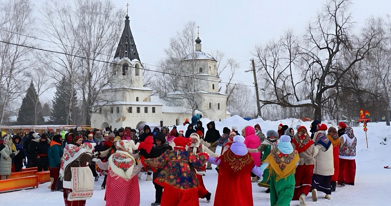 21 февраля в Кузнецком районе прошло яркое событие — народный областной праздник «Масленица в Радищево»