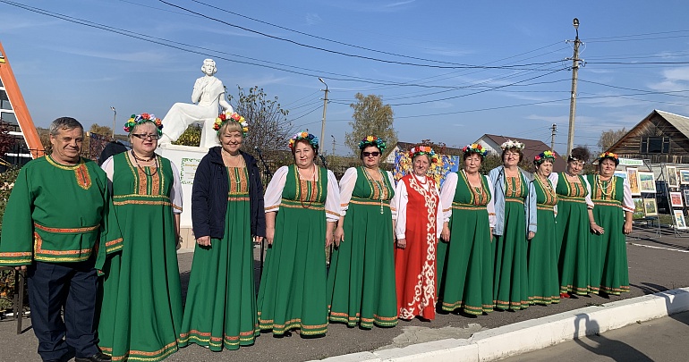 Областной песенно-поэтический фестиваль имени М.П. Смирновой «Милая роща»